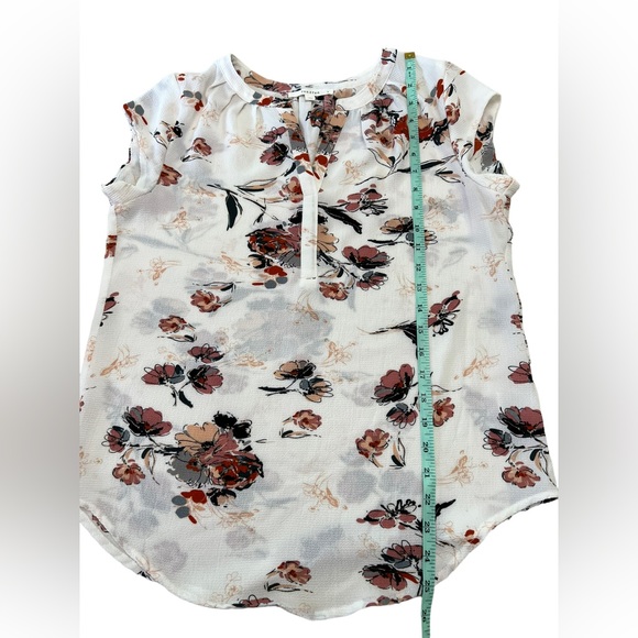 Fun 2 Fun stitch fix cap sleeve blouse white floral women's size medium - Picture 6 of 6